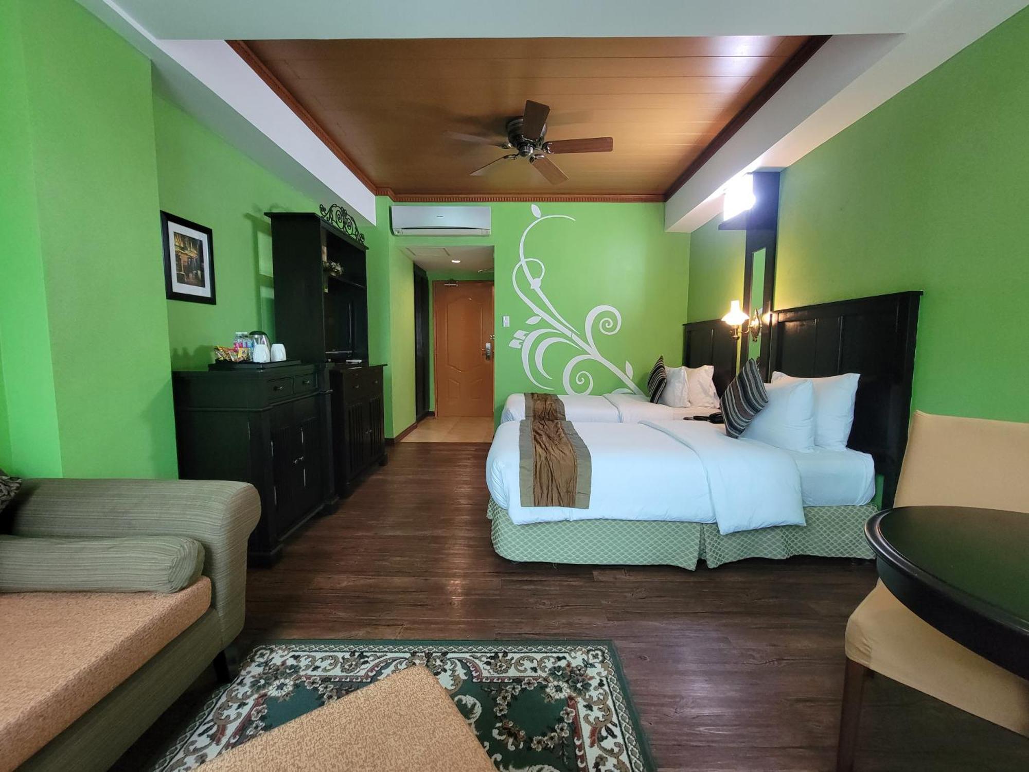 Lee Boutique Hotel Tagaytay Tagaytay City Bagian luar foto